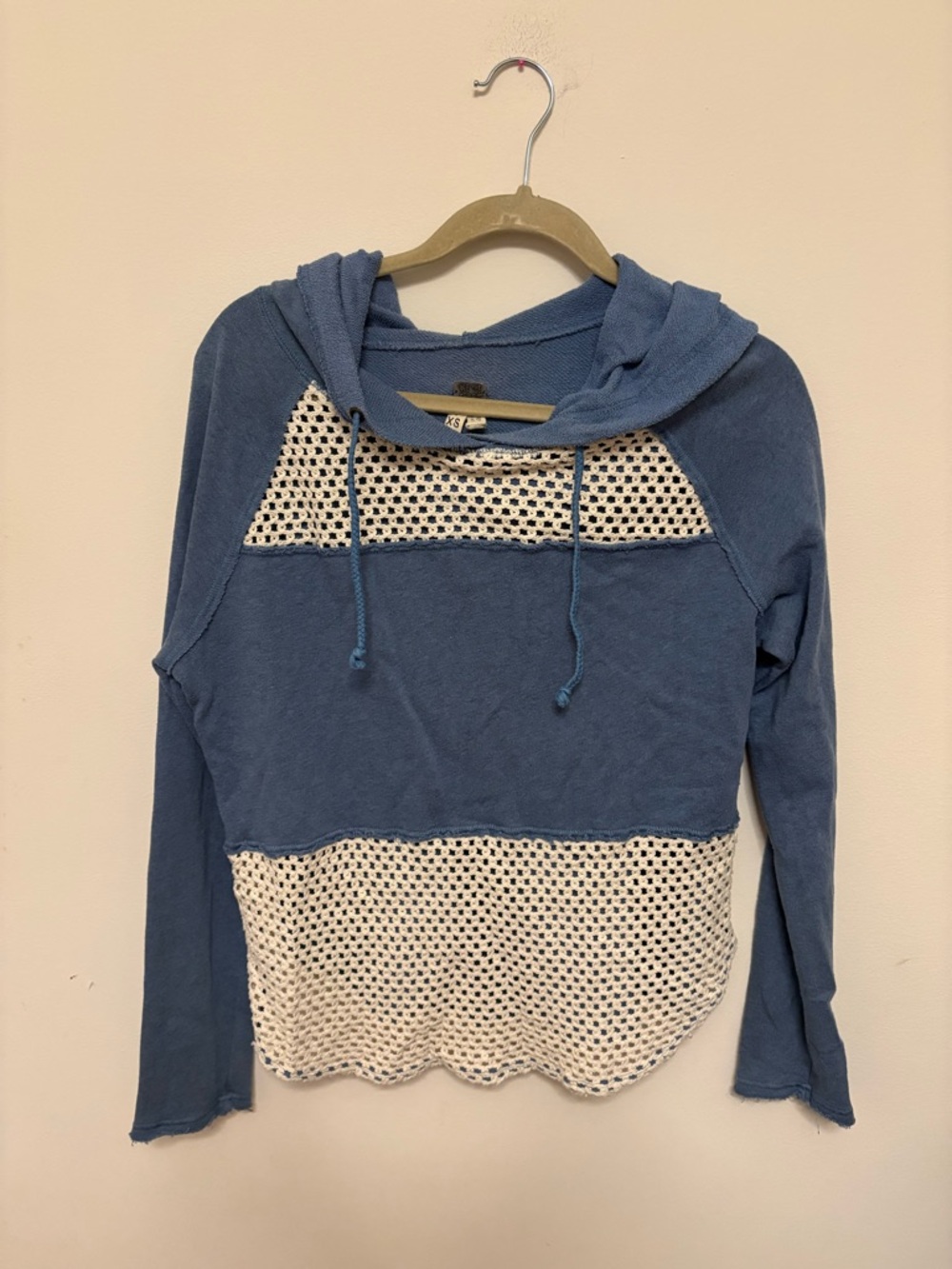 Free People We The Free Blue Crochet Mesh Panel Hoodie XS Boho Raw Hem Pullover